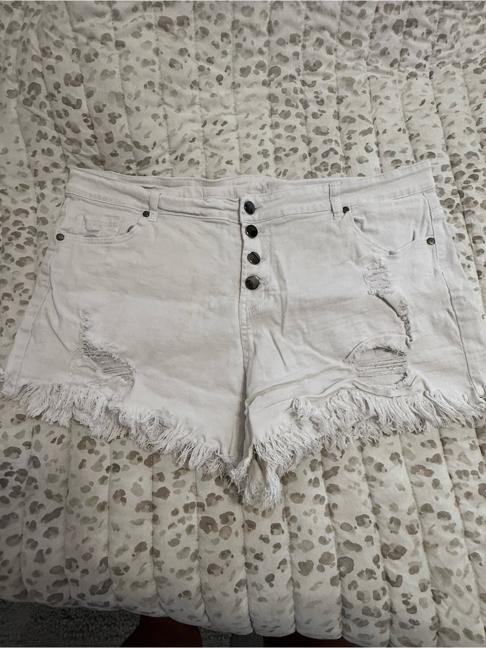 Amazon White Distressed Frayed Hem Denim Shorts